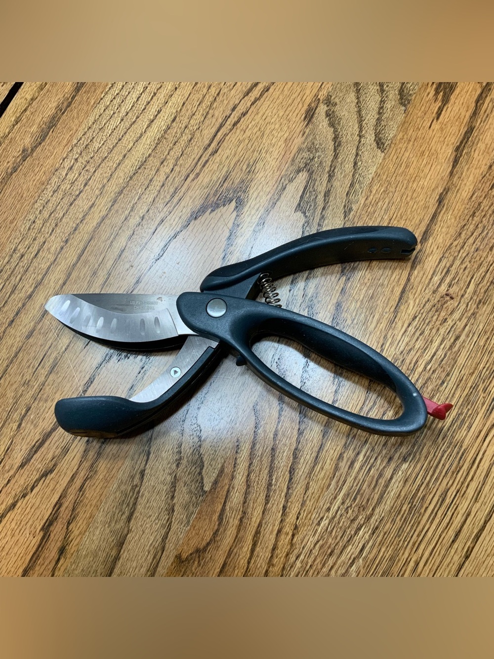 Pampered Chef salad chopper scissors. Like new.